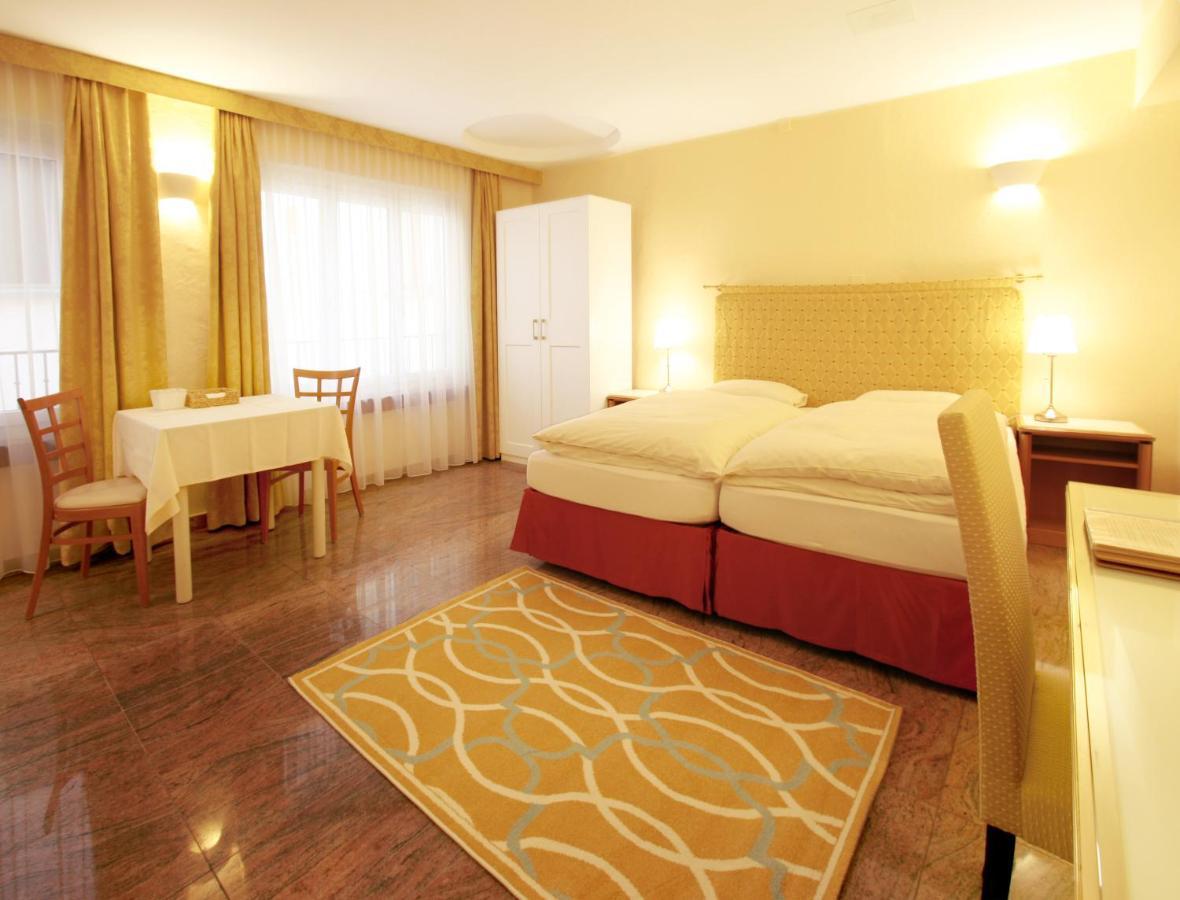 Apartamento Depandance Garni Golf Ascona Exterior foto